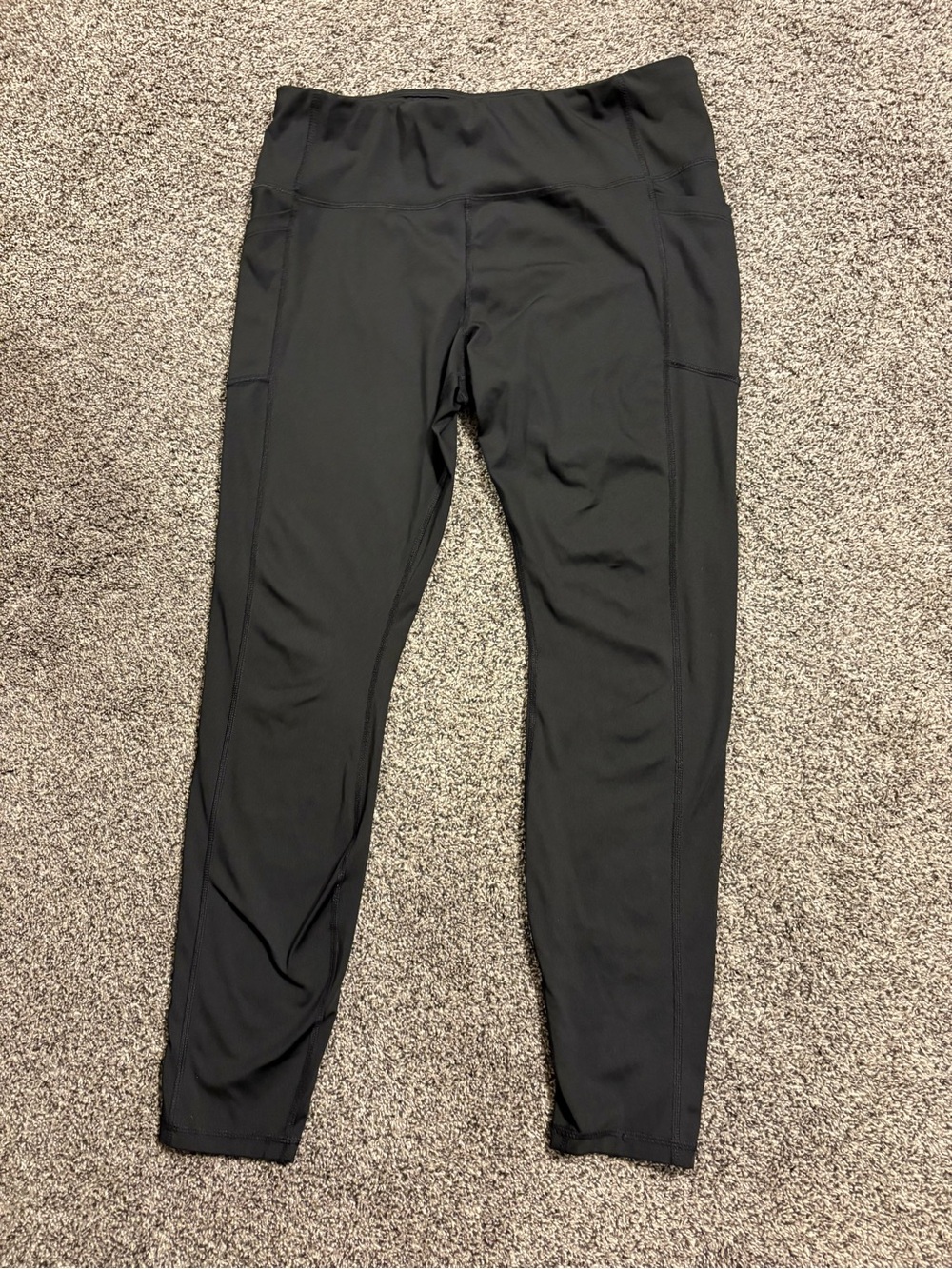 Women’s Black Active Leggings with side pockets